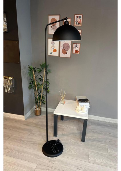 Modern Hareketli Siyah Metal Zemin Lambası, Oturma ve Çalışma Odası Dekoru Için.