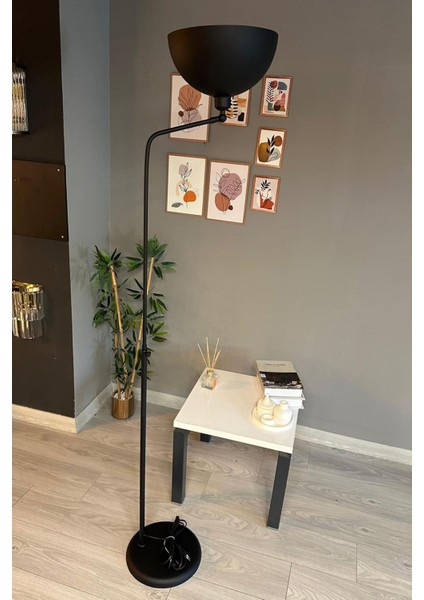 Modern Hareketli Siyah Metal Zemin Lambası, Oturma ve Çalışma Odası Dekoru Için.