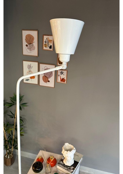 Modern Beyaz Hareketli Metal Lambader, Oturma ve Çalışma Odası Dekoru Için Ideal fırsatları