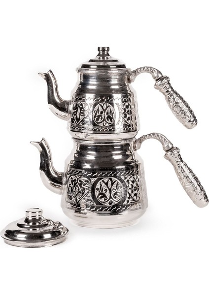 El Işlemesi Bakır Çaydanlık, Şık ve Zarif Tasarım ile Sıcaklık ve Şıklık Sunar