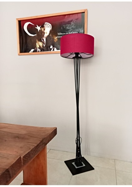 Şık Ahşap Bordo Lambader ile Modern ve Sıcak Atmosfer Yaratın modelleri