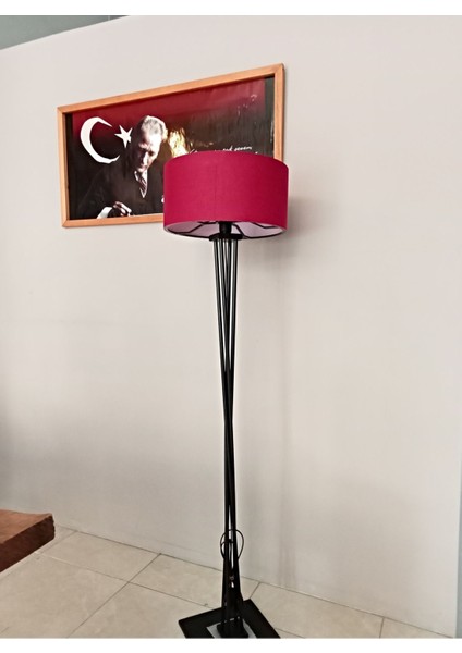 Şık Ahşap Bordo Lambader ile Modern ve Sıcak Atmosfer Yaratın fırsatları