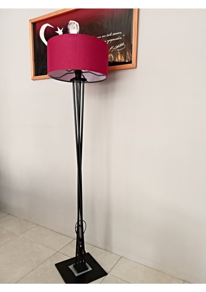 Şık Ahşap Bordo Lambader ile Modern ve Sıcak Atmosfer Yaratın indirimleri