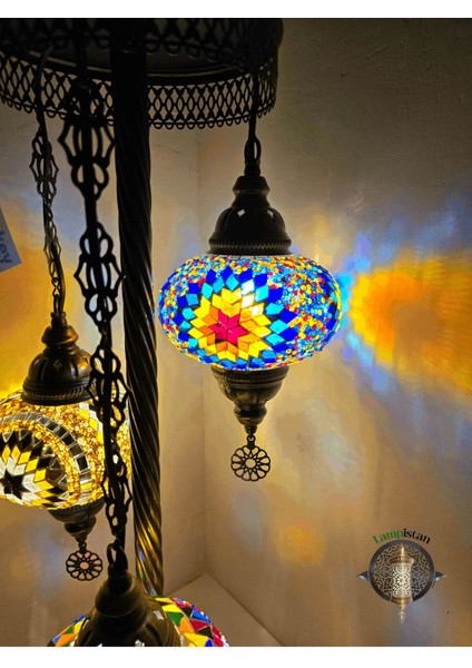 Modern Metal Lambader, Şık ve Dayanıklı Ev Dekorasyonu Için Ideal Seçim