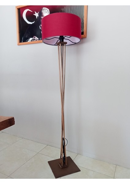 Şık Ahşap Bordo Lambader, Modern ve Zarif Dekorasyon Için Ideal Seçenek