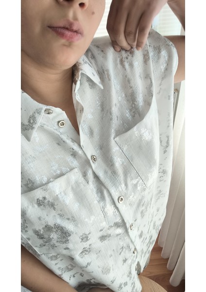 Gümüş Yaldız Detayli Sııfr Kol Vatkalı Gömlek fırsatları