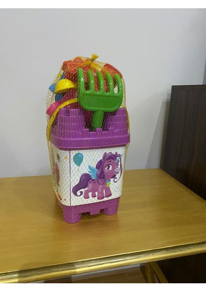 Büyük Boy Kum Kova Seti, Suluklu Kum ve Şekil Oyuncağı ile Eğlence Dolu Anlar fiyatları