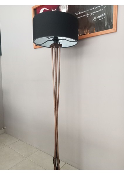 Şık Ahşap Siyah Lambader ile Evinizde Sıcak ve Modern Atmosfer indirimleri