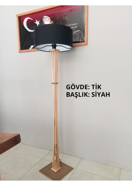 Şık Ahşap Siyah Lambader, Modern ve Zarif Aydınlatma Parçası