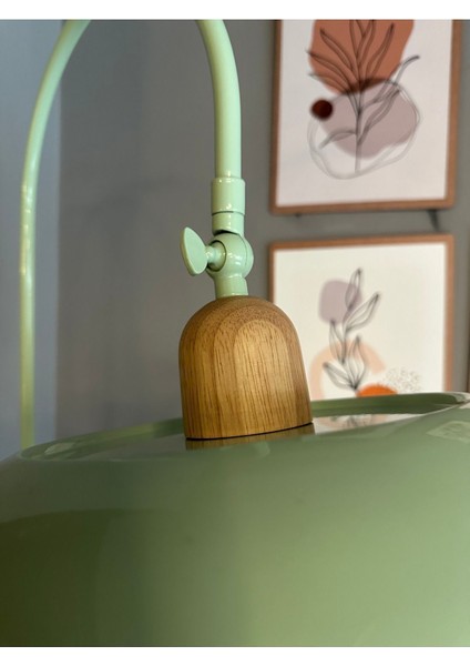 Yeşil Metal Lambader, Hareketli Başlık, Sehpalı, Modern ve Dekoratif Tasarım fiyatları