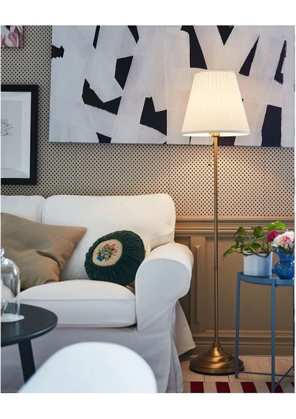 Beyaz ve Pirinç Tonlarında 155 cm Uzunlukta Şık Yer Lambası fiyatları