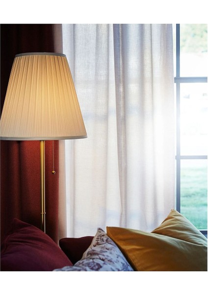 Beyaz ve Pirinç Tonlarında 155 cm Uzunlukta Şık Yer Lambası modelleri