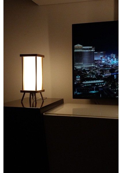 Aç-Kapa Anahtarlı Beyaz Ahşap Gece Lambası, Abajur, Hediyelik indirimleri