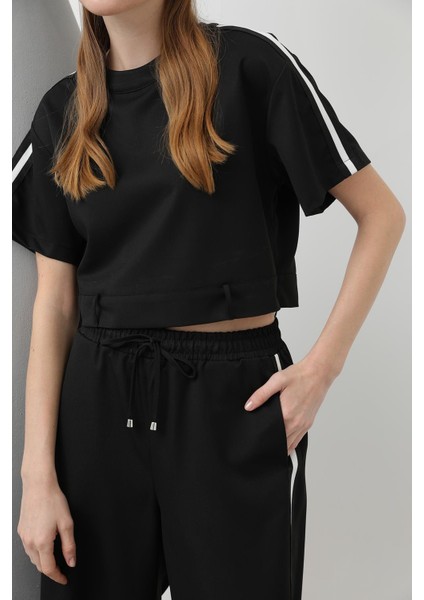 Şeritli Kısa Kollu Takım fırsatları