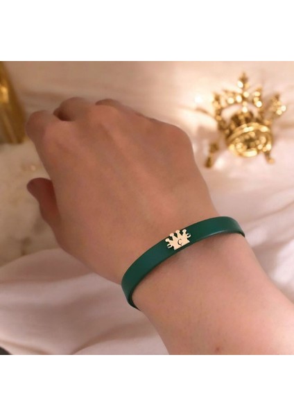 Ç Harfine Özel Doğal Koyu Yeşil Derili Taç Motifli 14 Ayar Altın Plakalı Hediye Bileklik-504 Harf