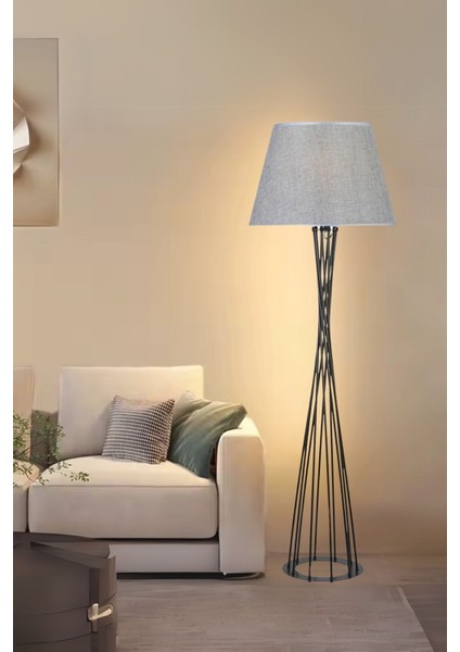 Modern Ayaklı Salon Lambası, Şık ve Zarif Tasarım, Siyah Renkli Dekoratif Aydınlatma
