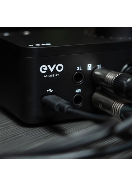 Evo8, Evo 8 USB Ses Arabirimi Ses Kartı Müzik Üretimi Için (4 In / 4 Out USB Ses Arayüzü, 48 Volt Phantom Besleme, 4 Mikrofon Preamp, Loopback, Windows/mac/ios)