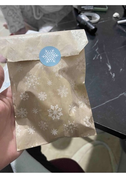 100 Adet 11X20 Kar Desenli Minik Boy Hediye Paketi Yılbaşı Temalı Hediye Ambalaj Kese Kağıdı fırsatları