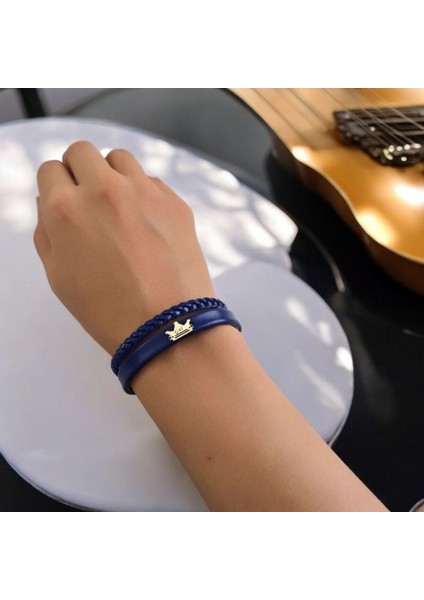 Gül İsmine Özel 14 Ayar Altın Plakalı Lacivert Derili Taç Motifli Hediye Bileklik-506 İsim fırsatları