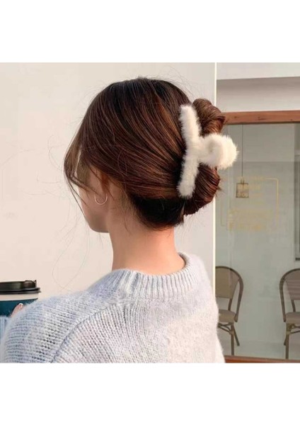 1 Adet Peluş Mandal Toka Çocuk Tokası Kız Çocuk Toka Okul Tokası Tüylü Mandal Toka fırsatları