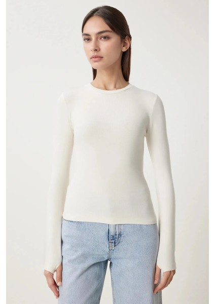 Kadın Beyaz Bisiklet Yaka Parmak Geçirme Detaylı Body/bluz modelleri
