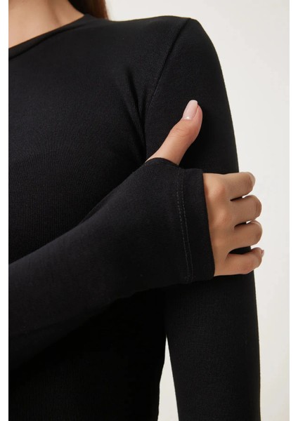 Kadın Siyah Bisiklet Yaka Parmak Geçirme Detaylı Body/bluz fiyatları