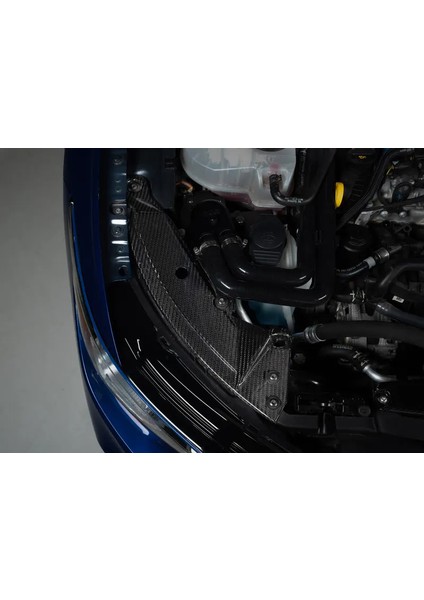 4624018 – Golf Mk8 Gtı / Golf R Karbon Fiber Radyatör Üst Şase Destekleri fiyatları