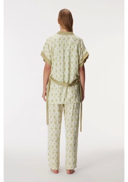 Kadın Sabahlık, Atlet ve Pantolon Takım fırsatları