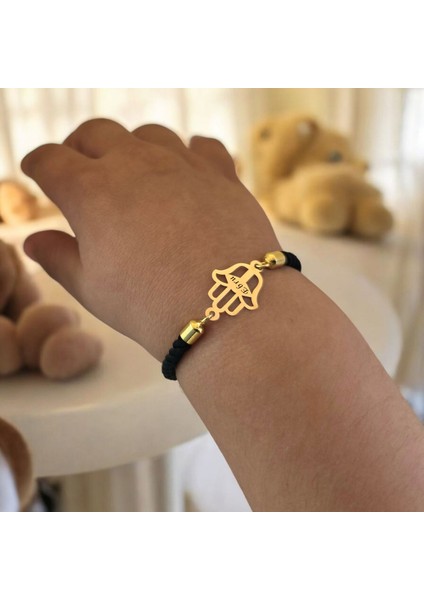 Ebru İsmine Özel 14 Ayar Altın Plakalı Siyah İpek Örgülü Hamsa Motifli Hediye Bileklik-509 İsim