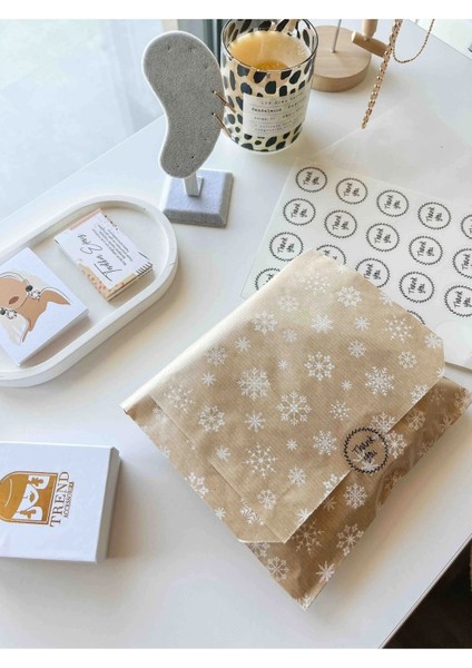 10 Adet 18X30 Kar Desenli Orta Boy Hediye Paketi Yılbaşı Noel Temalı Hediye Ambalaj Kese Kağıdı modelleri