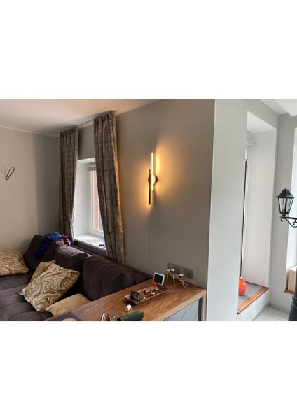 Modern Çift Yönlü Siyah LED Aplik, 70CM Toplam Boy, Pilli Olmayan, Şık ve Kullanışlı