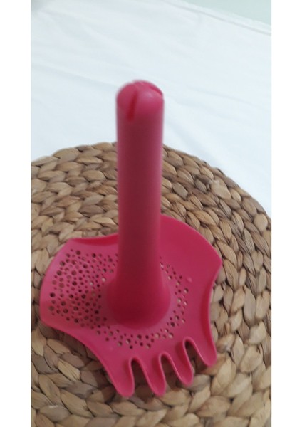 Pembe Elektrikli Tırmık, Bahçe Temizliği Için Kullanışlı ve Güçlü Tarım Aleti