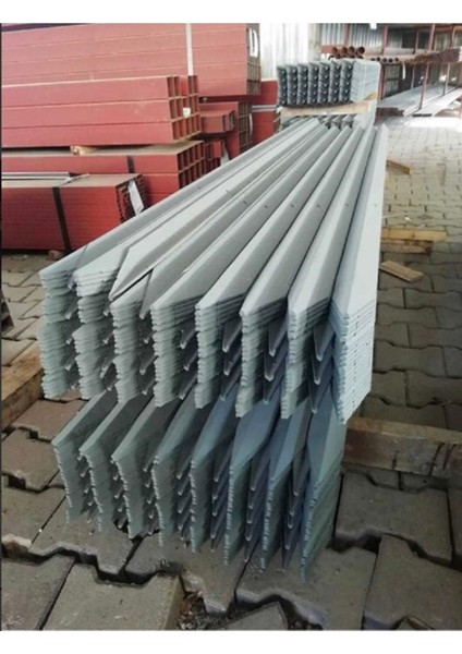 250 cm 30X30 Köşebent Demir, 5 Delikli Bahçe Çit Direği, Dayanıklı ve Şık Tasarım