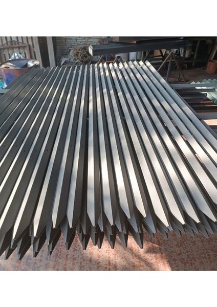 250 cm 30X30 Köşebent Demir, 5 Delikli Bahçe Çit Direği, Dayanıklı ve Şık Tasarım fiyatları