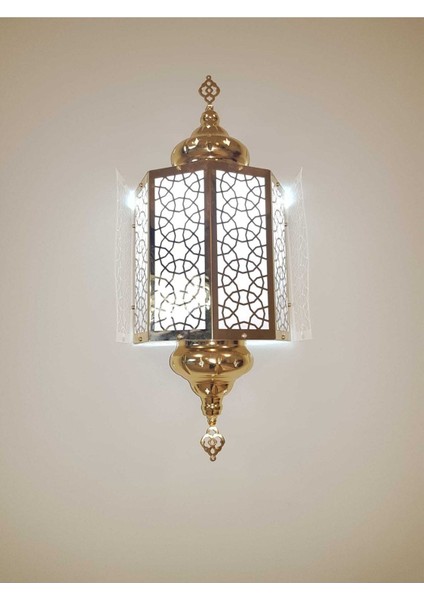 Özel Desenli Köşegen Aplik Altın Renkli, Şık ve Modern Dekorasyon Unsuru