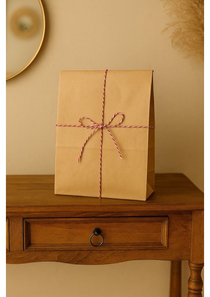 20 Adet Mega Boy Dik Duran Körüklü Kraft Hediye Paketi 32X12X41 fiyatları