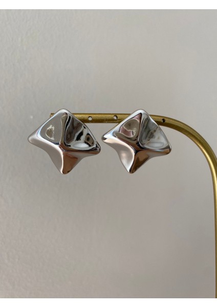 Xuping Asimetrik Kare Model Silver Küpe fiyatları