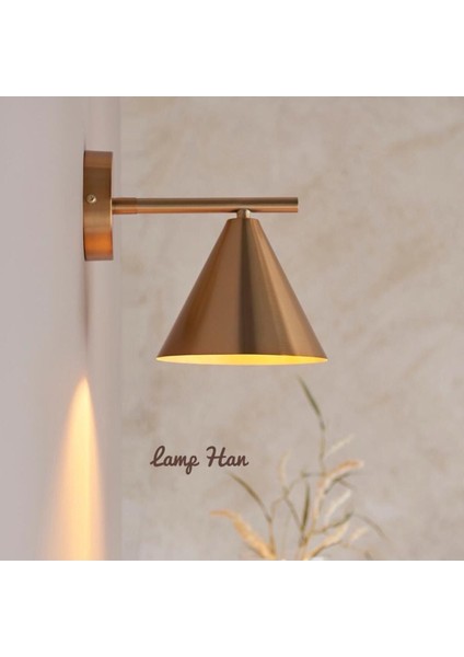 Konik Serisi Modern Şık Metal Duvar Aplikası