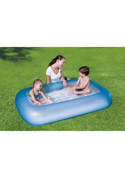 Mavi ve Bej Renkli Şık Dikdörtgen Havuz, Bahçe Keyfi Için Ideal Seçim modelleri