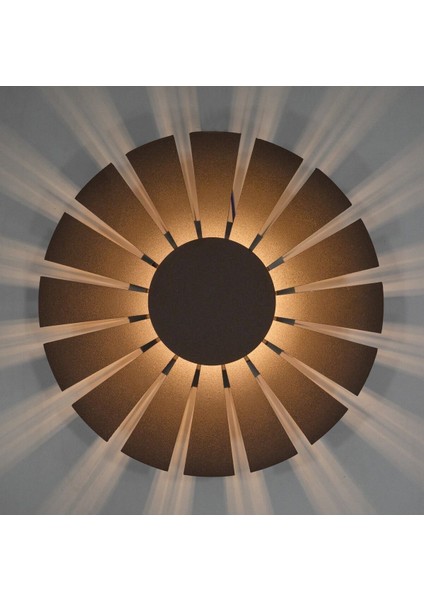 Modern Siyah Boyalı Aplik, Şık ve Şimdilik Tasarım, Zarif Aydınlatma Parçası