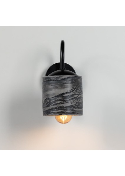 Şık Siyah Duvar Aplikası, Modern ve Elegant Tasarım ile Dekorasyonunuza Şıklık Katın fırsatları