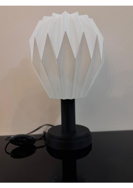 Şık Origami Tasarımlı Masa ve Gece Lambası, 30X22 Cm, E14 Ampul Dahil