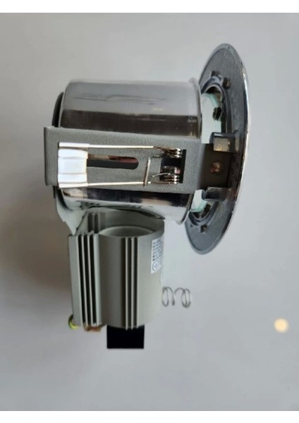 Ivolux Beyaz E27 LED Işık Kaynağı, Enerji Tasarruflu ve Uzun Ömürlü Aydınlatma fiyatları