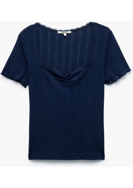 Yeni Sezon Pamuklu Büzgülü Slim Fit Kısa Kollu Kare Yaka Tişört modelleri