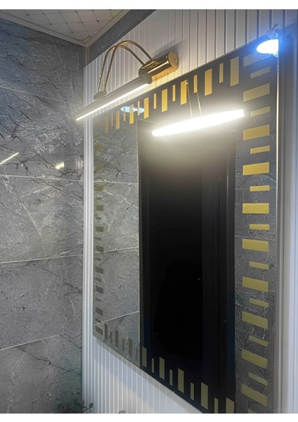 Parlak Günışığı Aydınlatmalı Banyo Aynası, LED ile Güçlü ve Şık Tasarım