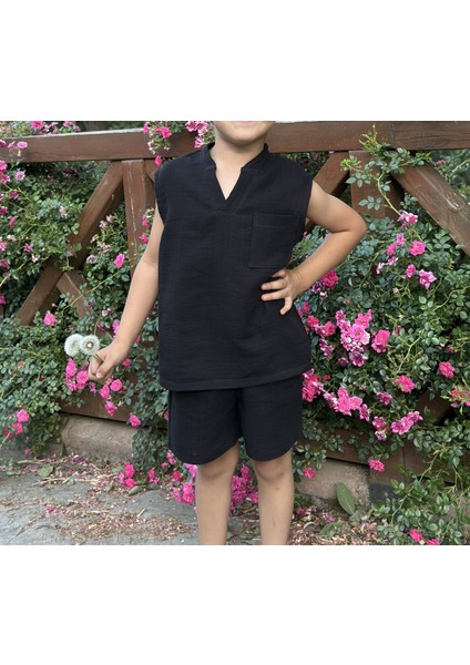 Çift Kat Müslin Kumaş Sıfır Kollu Yazlık Çocuk T-Shirt ve Şort Takım