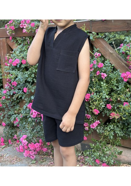 Çift Kat Müslin Kumaş Sıfır Kollu Yazlık Çocuk T-Shirt ve Şort Takım indirimleri