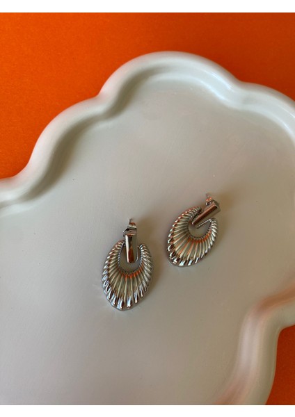 Xuping Tırtıklı Midye Silver Küpe modelleri