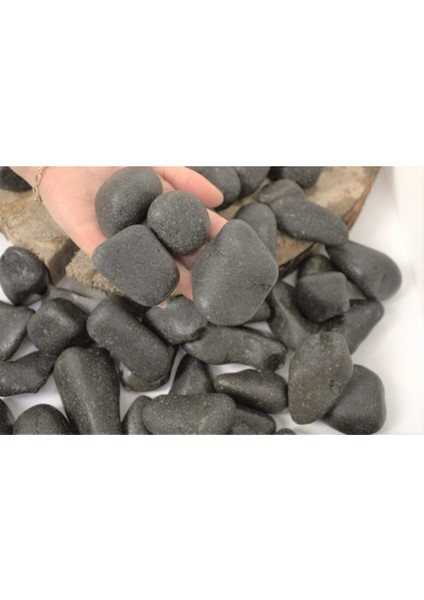 Siyah Bazalt Taş 3 kg 2,5-4 cm Dekoratif Bahçe ve Dere Taşı modelleri