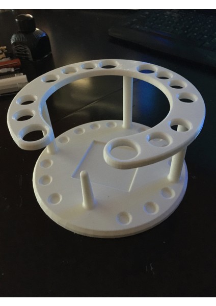 Aaron'un At Nalı Kalem ve Mürekkep Standı (Plastik Aparattır!!!) 3D modelleri